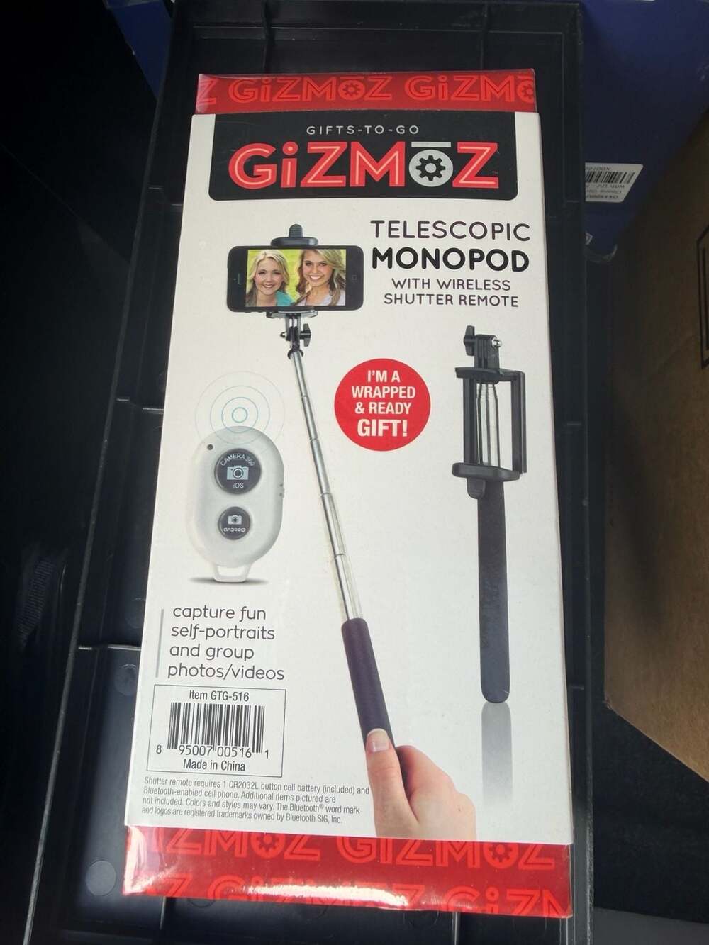 GizMoZ Gifts-To-Go Telescopic Monopod with Wireless Shutter Remote GTG-516